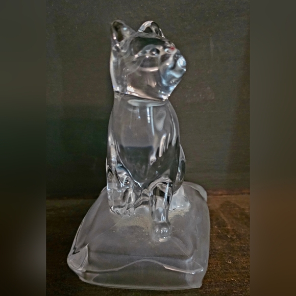 Vintage Frosted  Glass Cat Figurine - Picture 2 of 7